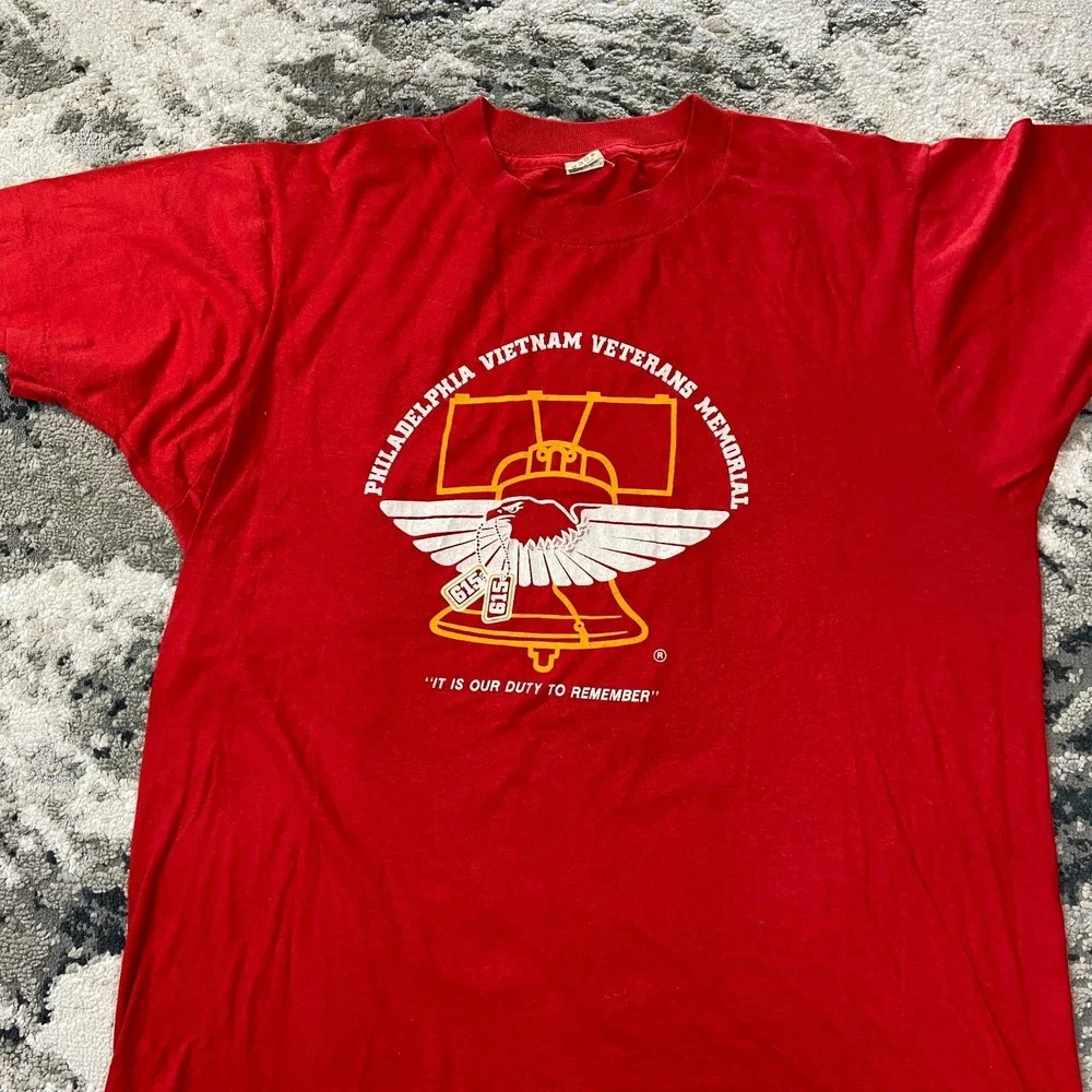 Vintage 80s Screen Stars T Shirt Sz L Red Philadelphia Vietnam‎ Veterans True